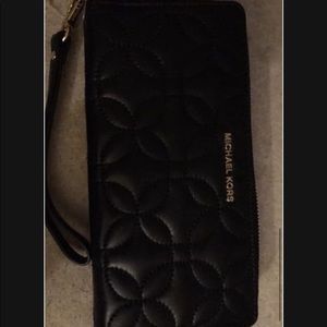 Micheal kors wallet